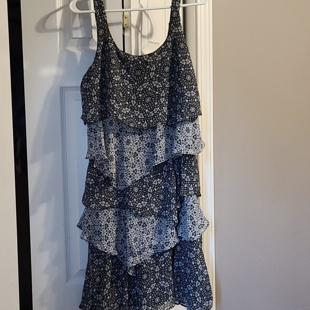 B51-Bethany:womens large ruffled dress blk/white - Picture 3 of 3